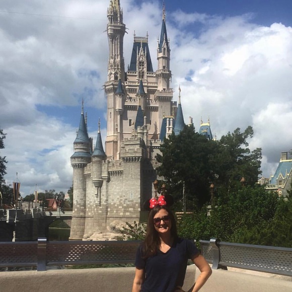 Meet Your Posher: Kaitlyn D - Picture 3 of 3